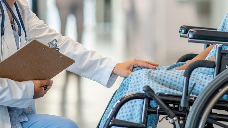 La esclerosis múltiple afecta a 55.000 personas en España - Telediario 1 | Ver