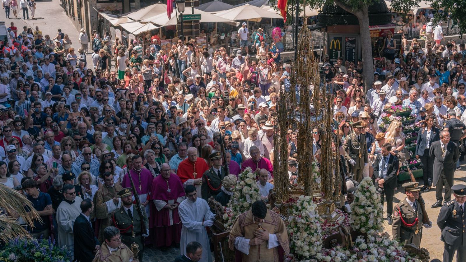 Toledo celebra su procesión del Corpus Christi