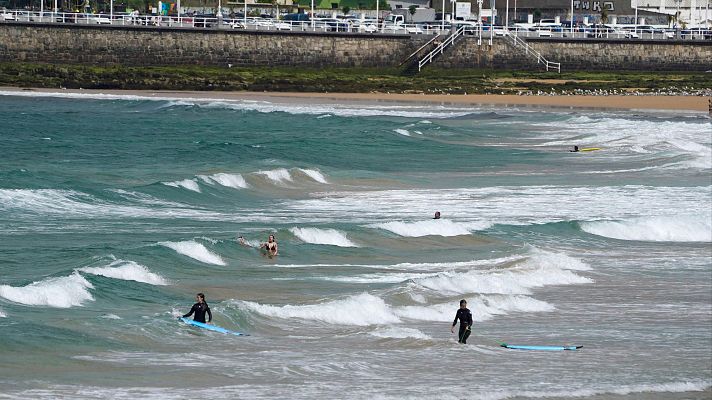 Bajan ligeramente las temperaturas y vuelven nubes y chubascos