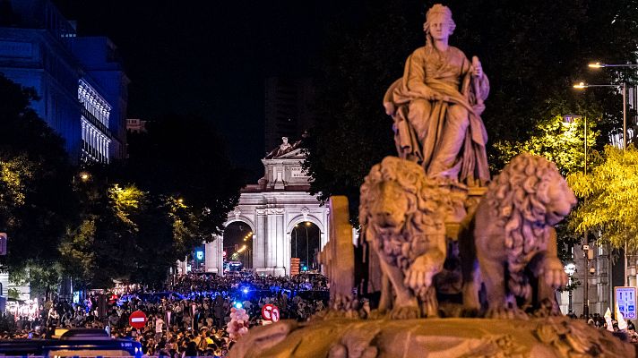 Cibeles se vistió de blanco hasta altas horas de la madrugada