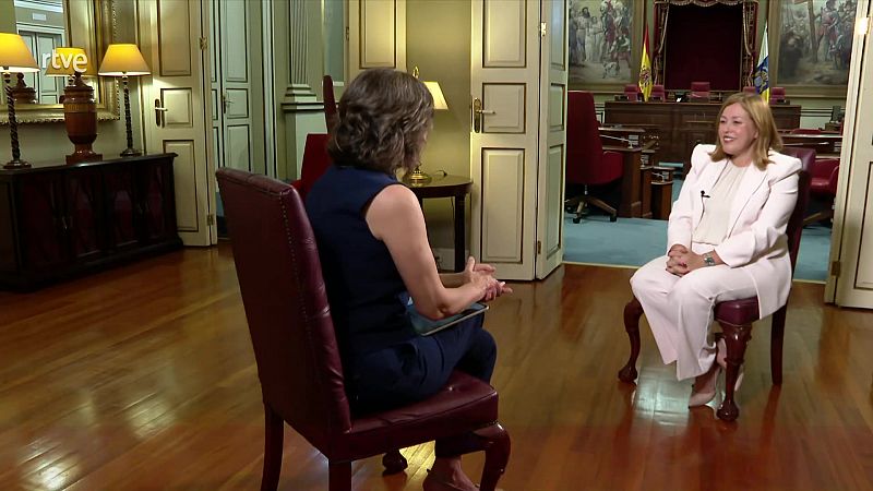 Astrid Prez-Presidenta del Parlamento de Canarias | Ver