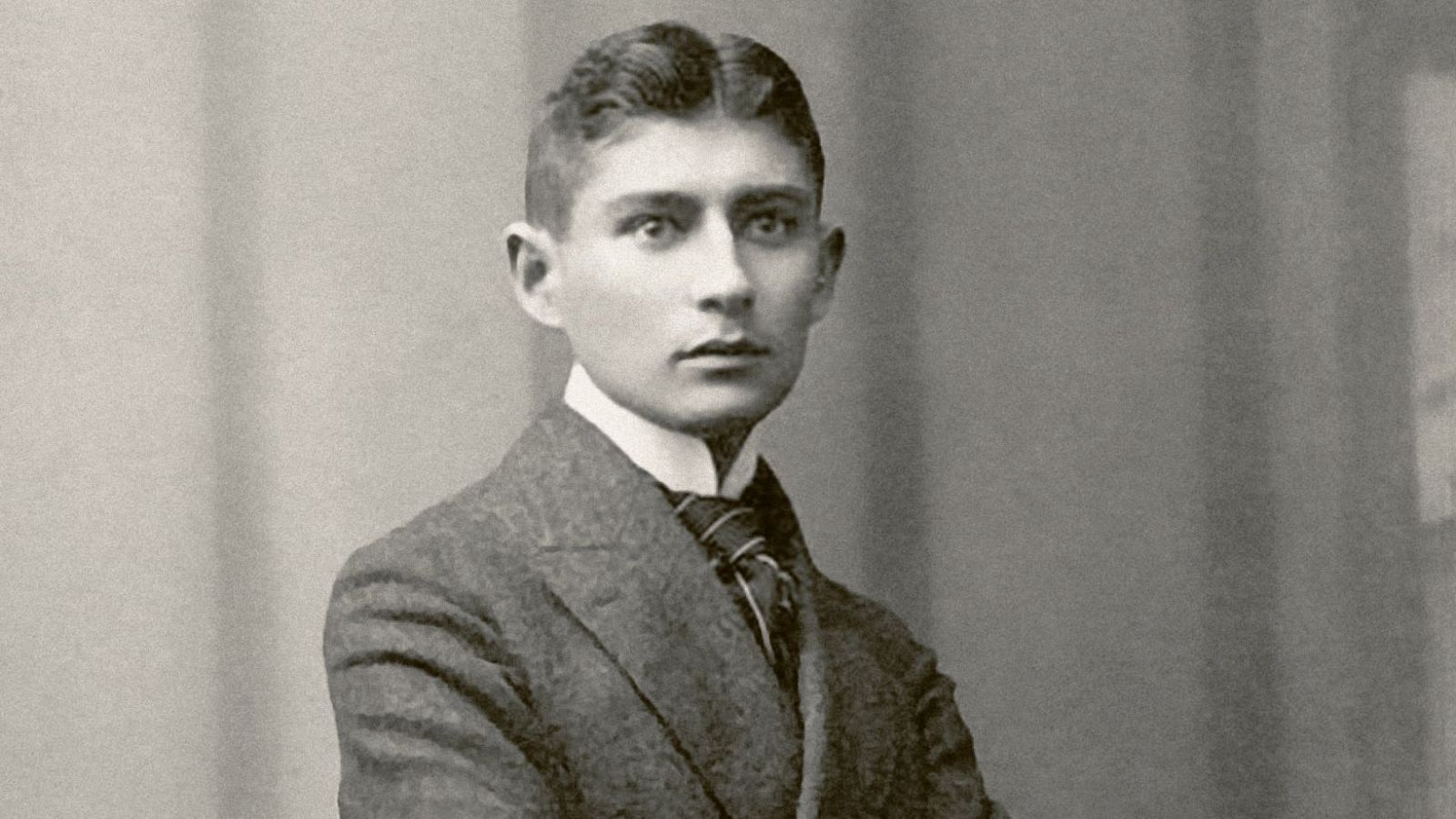 Se cumplen 100 años de la muerte del escritor Franz Kafka Se cumplen 100 años de la muerte del escritor Franz Kafka | Ver