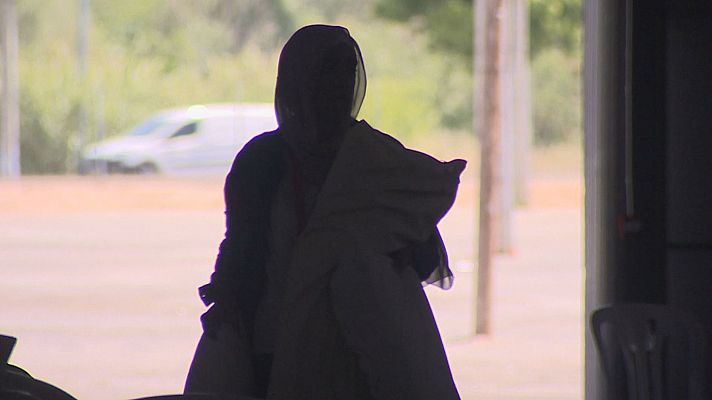 L'Informatiu - Pavelló d'acollida de temporers a Lleida