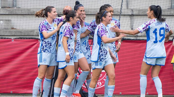 Telediario Matinal - España quiere repetir la victoria ante Dinamarca para cerrar su clasificación a la Eurocopa