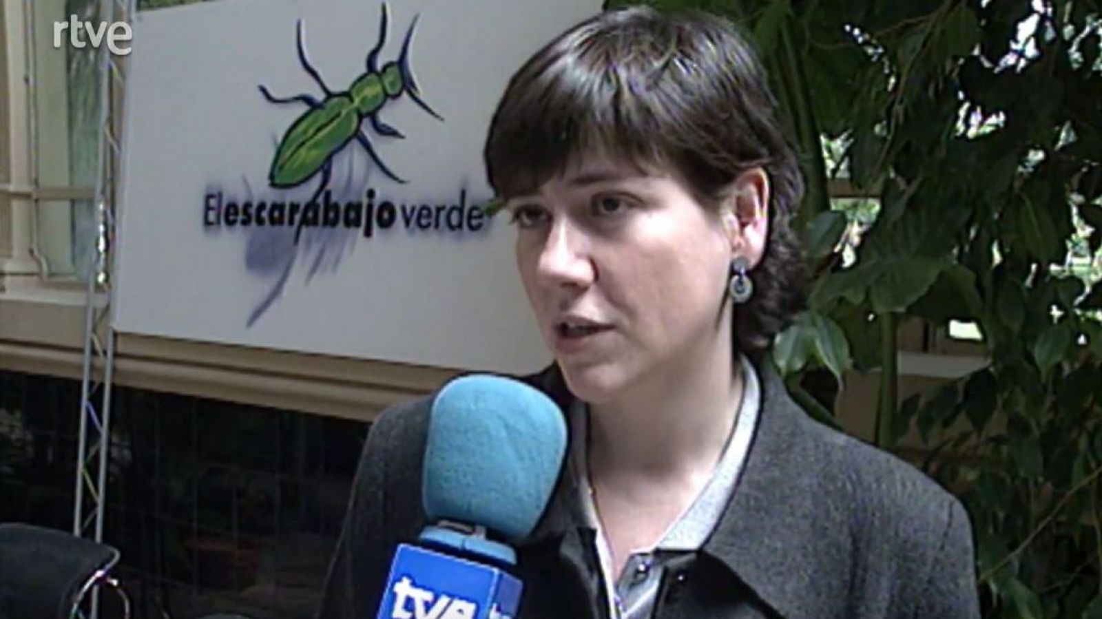 Arxiu TVE Catalunya - L'Informatiu - La 2 estrena un programa d'ecologia: El Escarabajo Verde