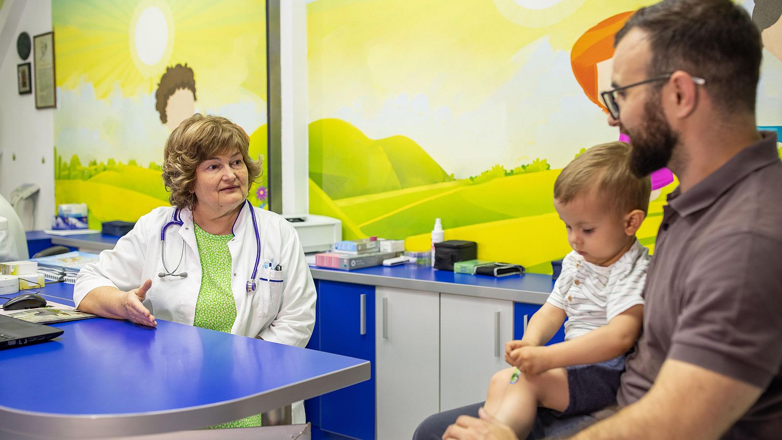 Las comunidades denuncian la falta de médicos de atención primaria durante el verano Las comunidades denuncian la falta de médicos de atención primaria durante el verano