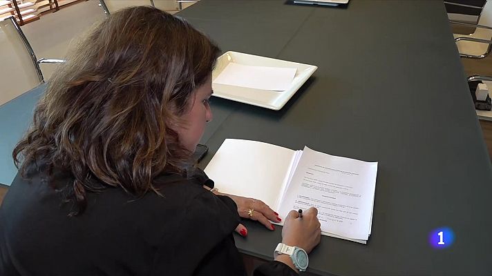 L'Informatiu - L'ús de les pantalles arriba als convenis de separacions i divorcis