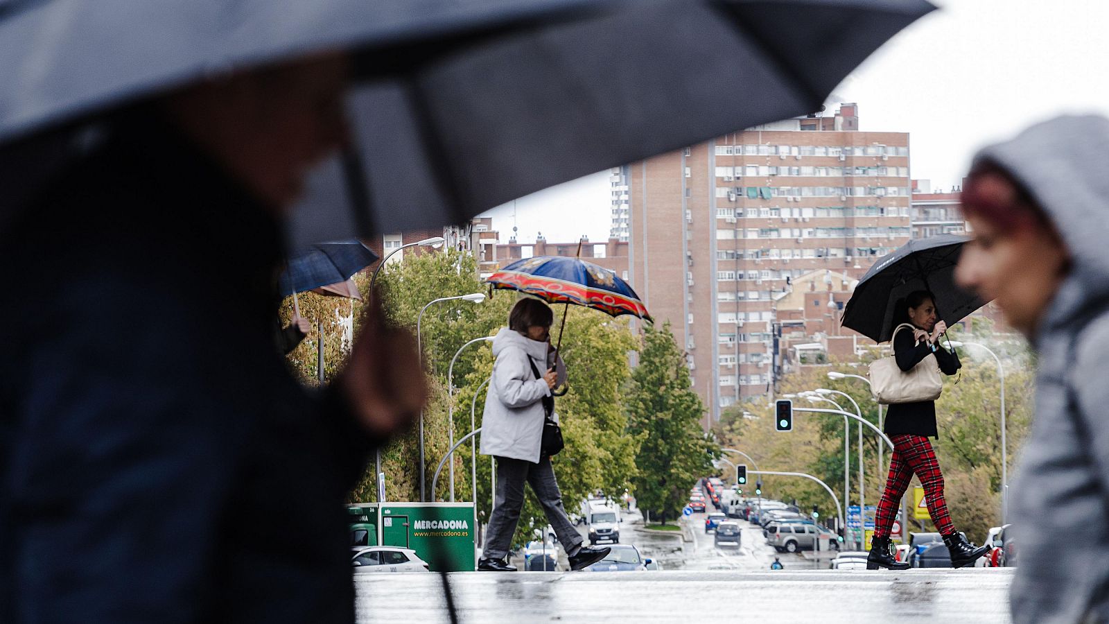 Tiempo, 8 junio: Lluvias y avisos en quince comunidades