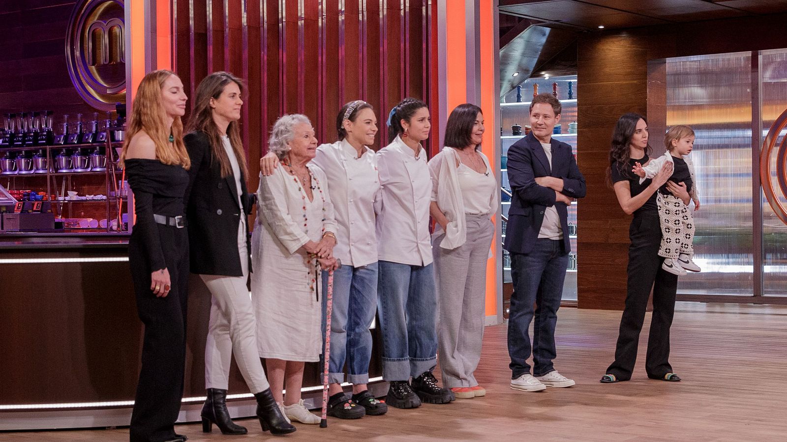 La emotiva llegada de los familiares en la gran final - MasterChef | Ver
