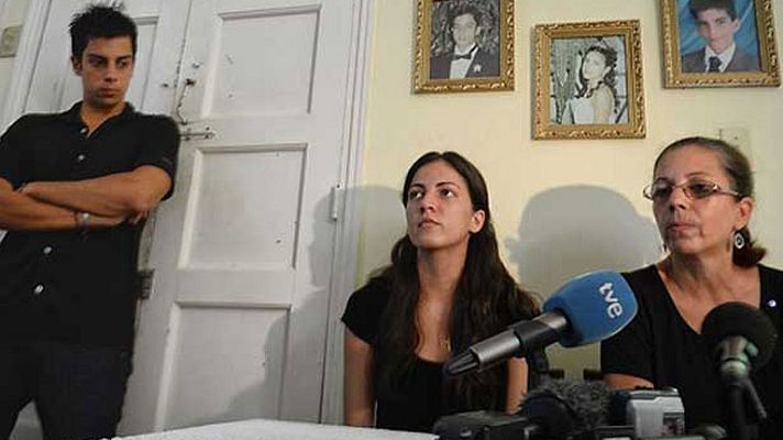 Telediario 1 - La familia de Oswaldo Payá celebra la extradición de Carromero a España