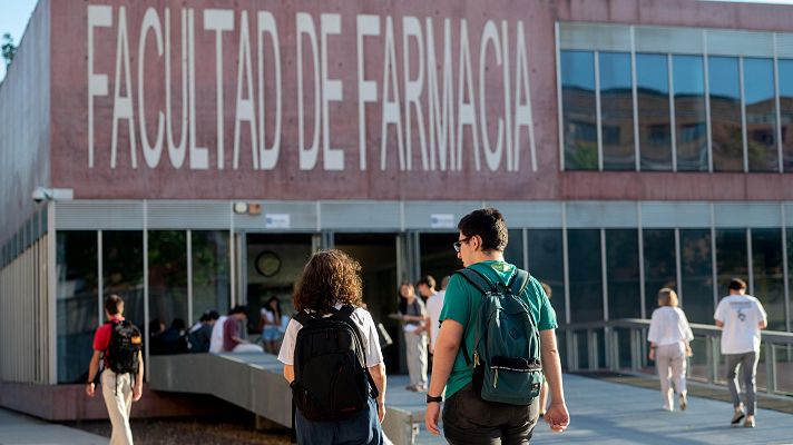 Retos de la universidad pública en España: ¿siguen funcionando las becas como ascensor social?