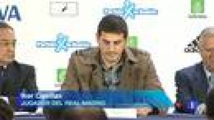 Telediario 1 - Casillas muestra su lado solidario