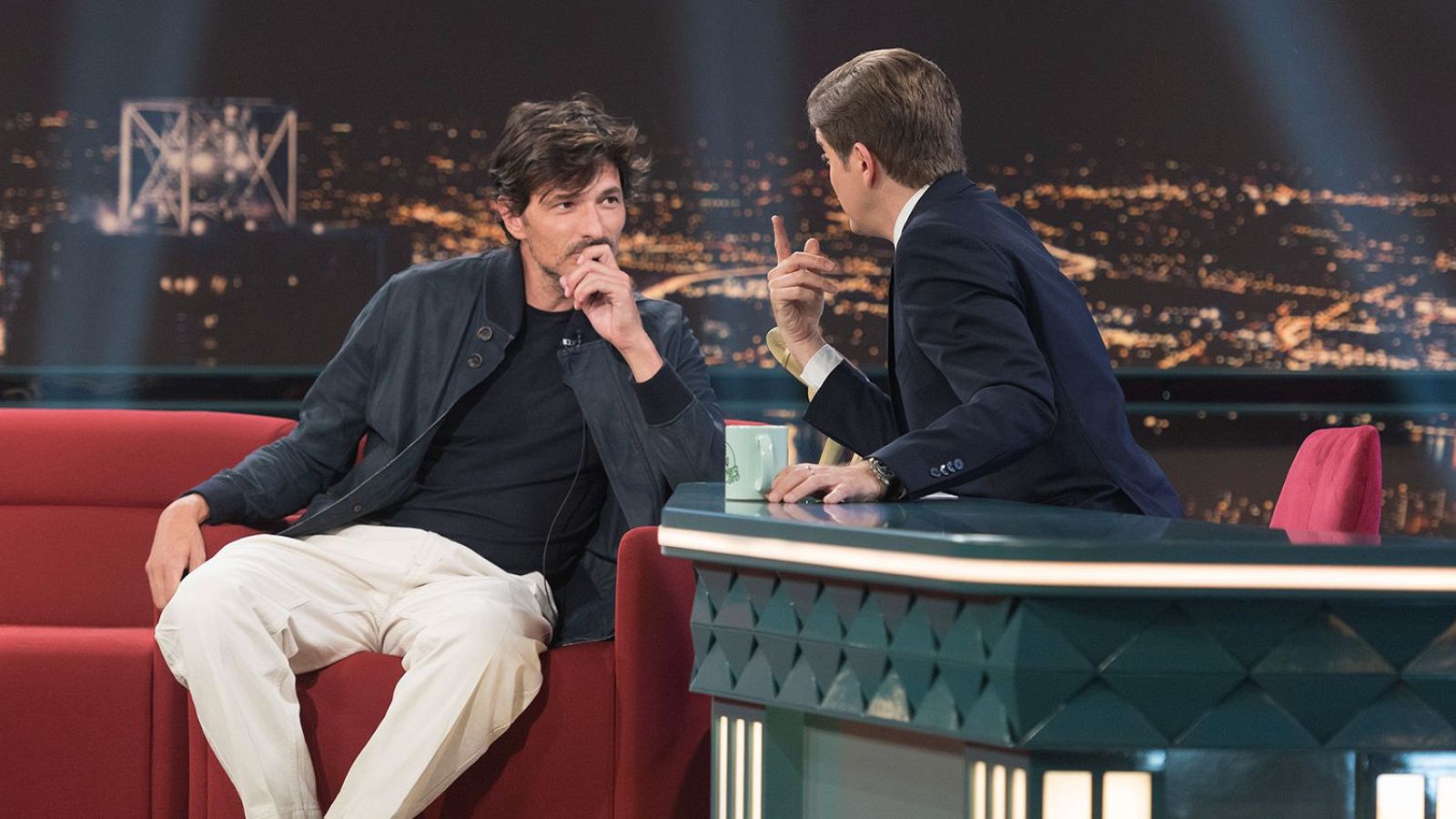 Entrevista a Andrés Velencoso en Late Xou - VER AHORA - Late Xou con Marc Giró | Ver