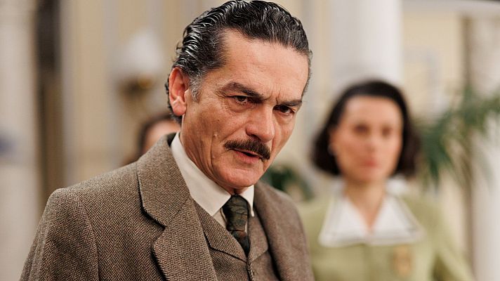 Salón de té La Moderna - Don Fermín nombra a doña Lázara gerente de La Moderna