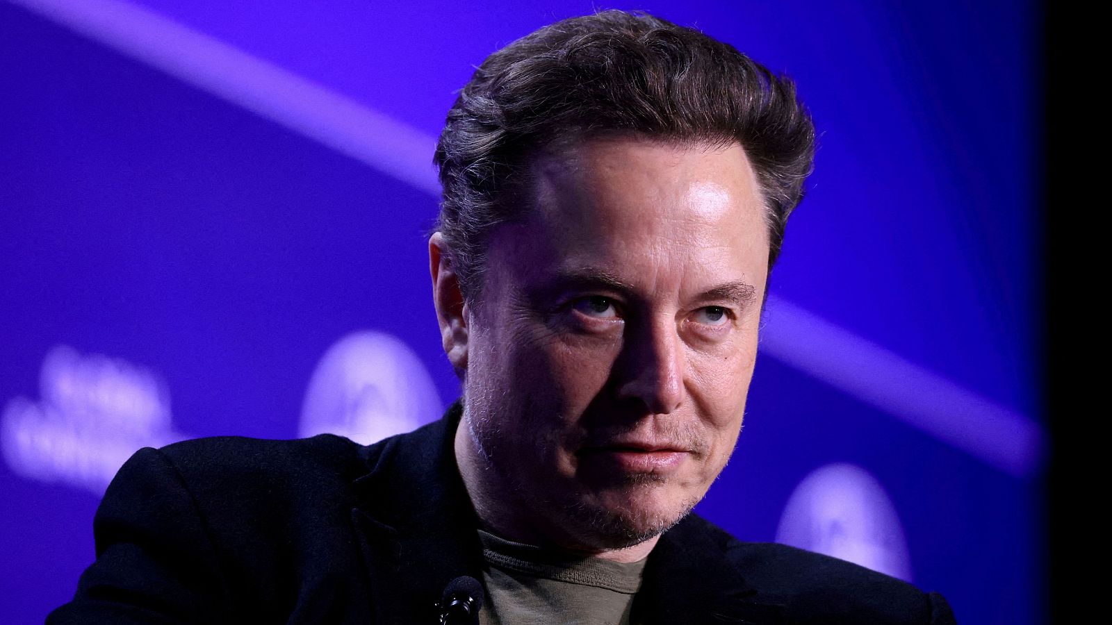 Musk le declara la guerra a Apple por la inteligencia artificial - Telediario 1 | Ver