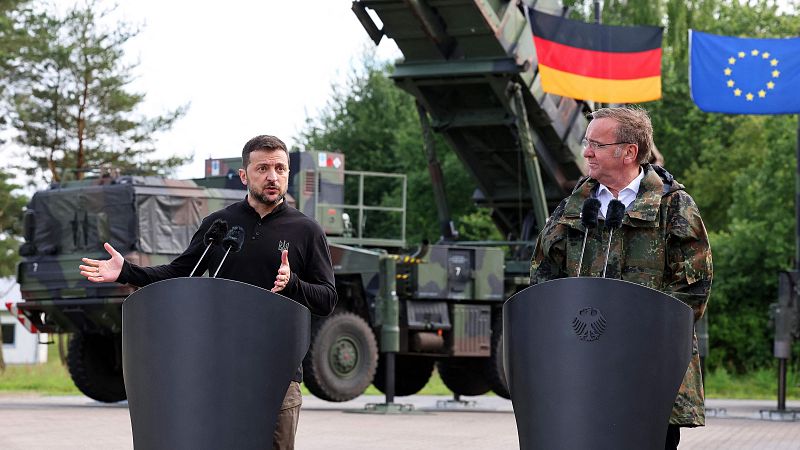 Zelenski pide más inversión y armamento antiaéreo a Ucrania en su visita a Alemania