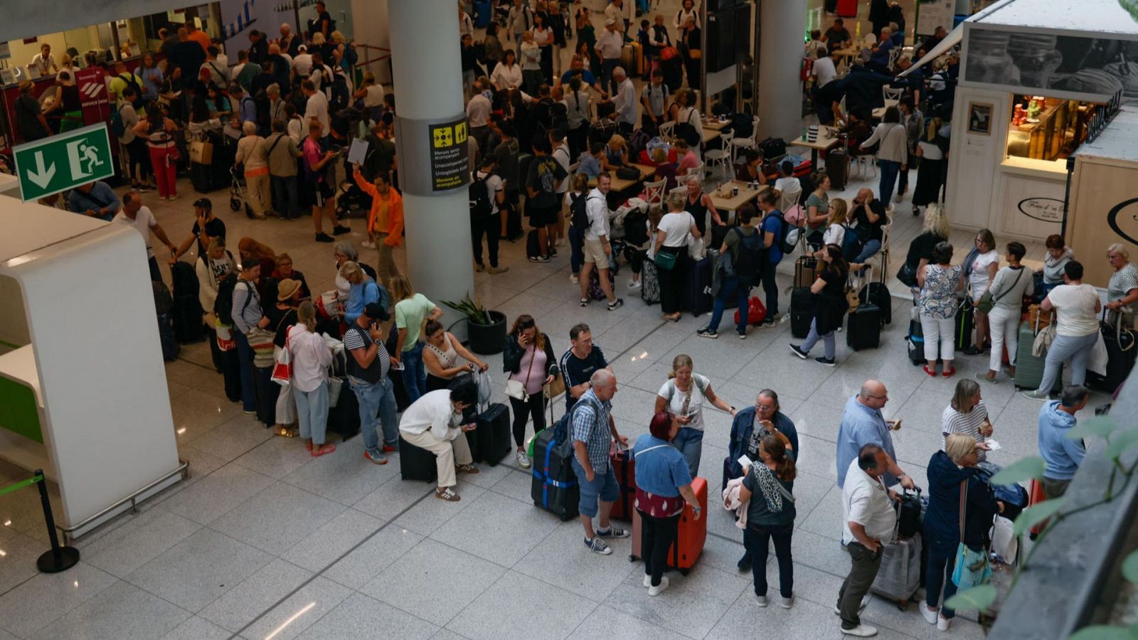 Fuertes lluvias obligan a cancelar vuelos en el aeropuerto de Palma