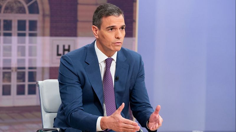 Sánchez: "Hay quien insulta y quienes somos insultados" - La hora de La 1 | Ver