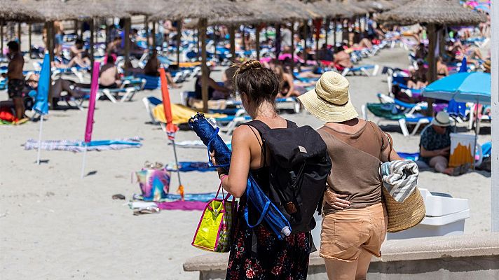 Telediario 1 - Financiación de los municipios turísticos: cómo gestionar los servicios con más turistas que residentes