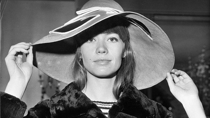 La tarde en 24h - Muere Françoise Hardy, la melancólica musa del pop de la canción francesa