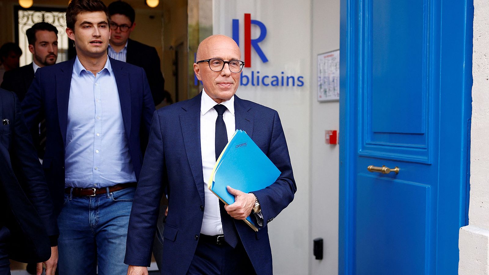 El partido francés Los Republicanos expulsa a su presidente