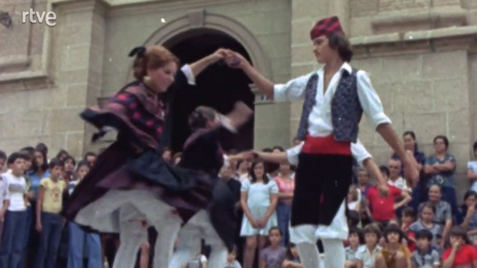 Cantando se hace camino - De Anso a Ebro - Cantando se hace camino | Ver