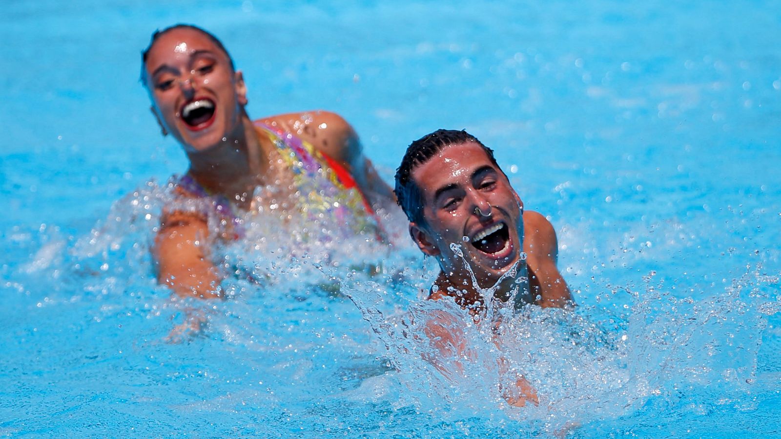 El dúo técnico mixto español, oro en los Europeos de natación