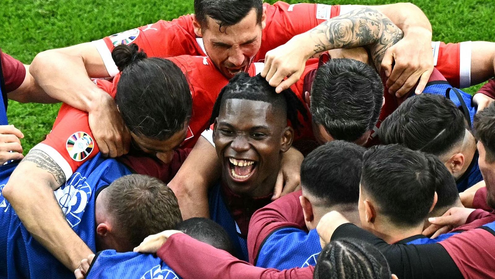 Eurocopa 2024 | Gol de Embolo: Suiza 3-1 Hungría - Eurocopa | Ver