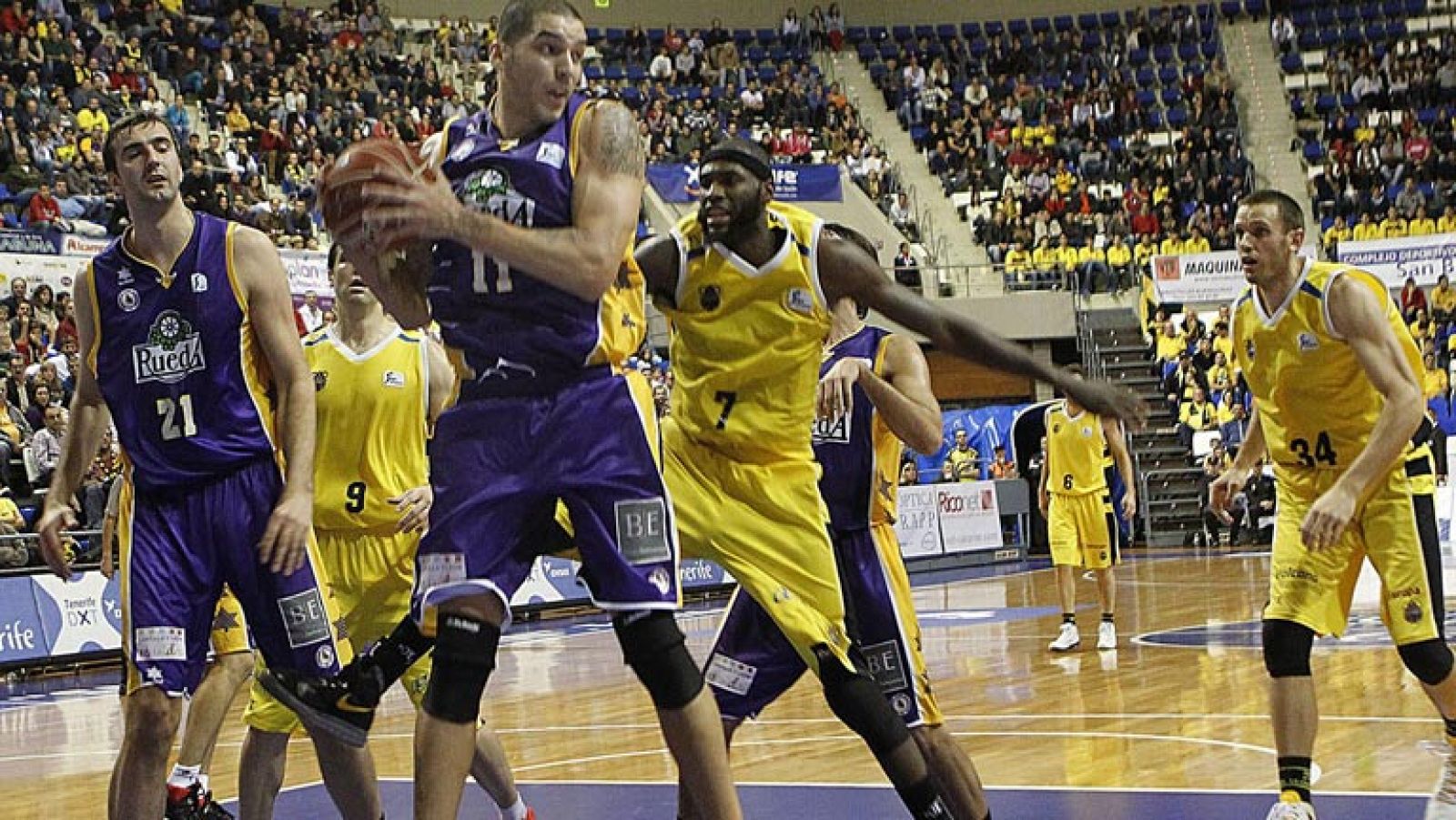 CB Canarias 74-68 Blancos de Rueda Valladolid - Baloncesto en RTVE | Ver