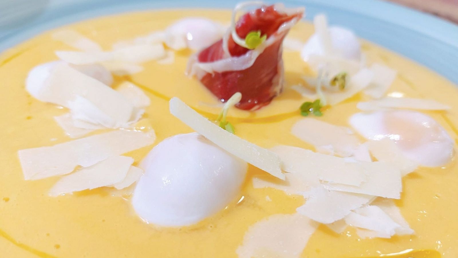 Salmorejo de papaya con parmesano: receta casera y fácil