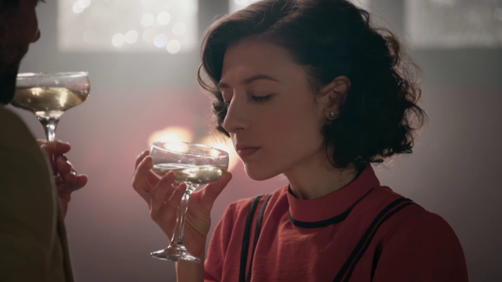 Salón de té La Moderna - Inés sufre un ahogamiento