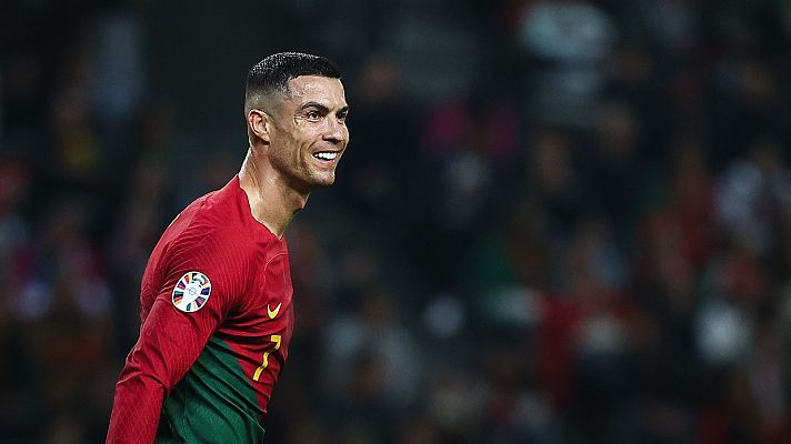 Telediario 1 - Cristiano Ronaldo, el hombre de los récords en la Eurocopa