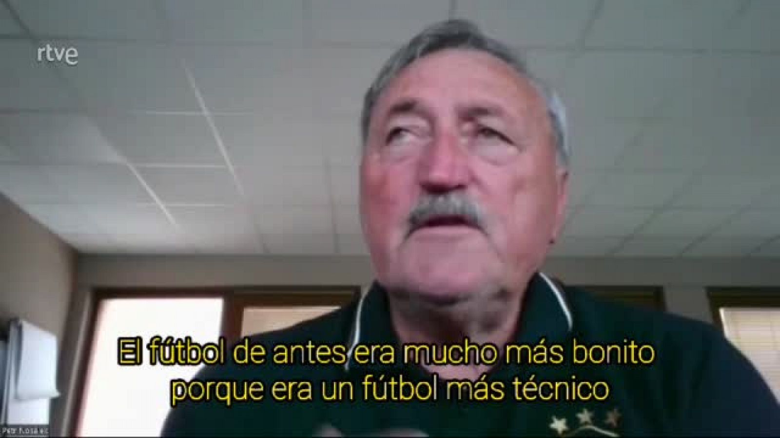 Antonín Panenka: "El fútbol de antes era mucho más bonito porque era un fútbol más técnico"