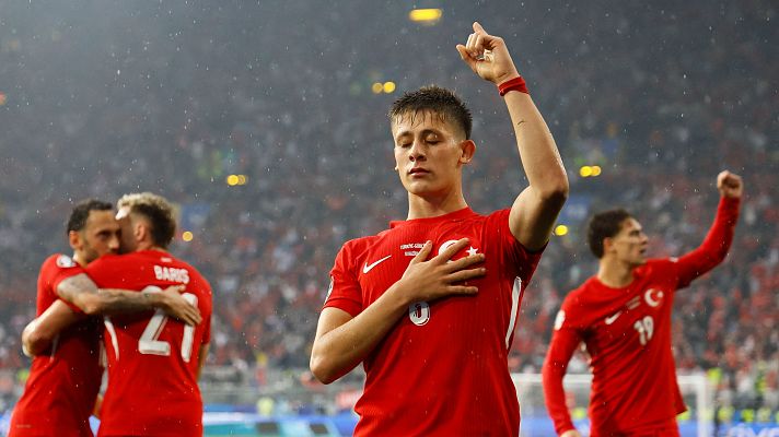 Arda Güler protagoniza un golazo desde fuera del área para poner el 2-1 en el marcador contra Georgia