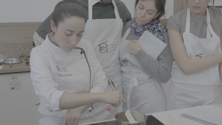 MasterChef - Clase de "Inicio a la pastelería" con Ana González