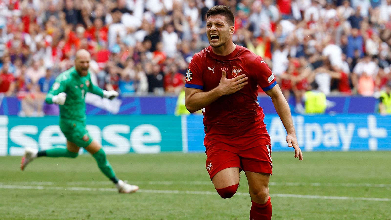 Gol de Jovic sobre la bocina para el empate de Serbia ante Eslovenia en la Eurocopa 2024