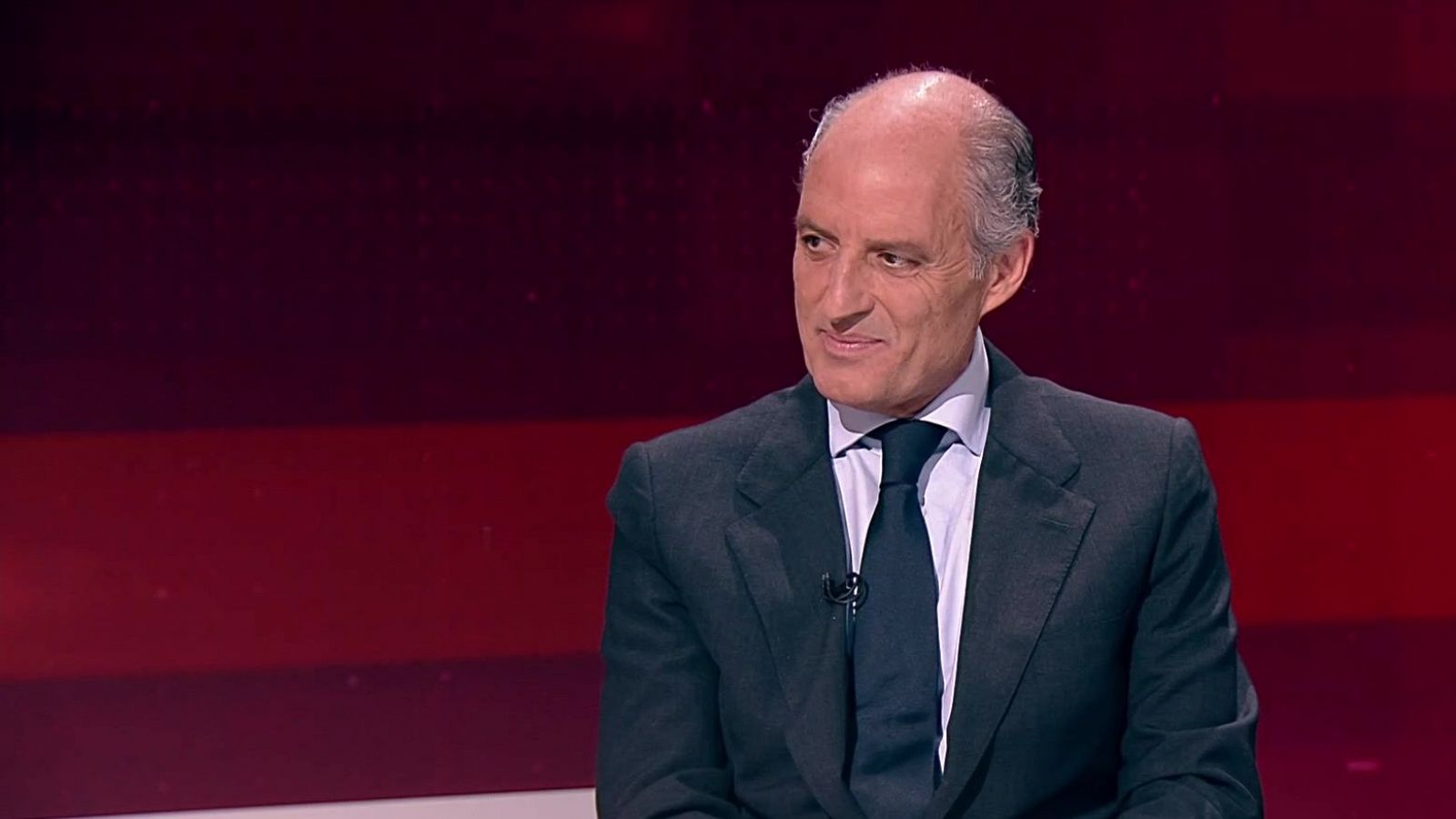 Camps traslada al PP su deseo de volver a la primera línea política tras su absolución - La noche en 24h | Ver