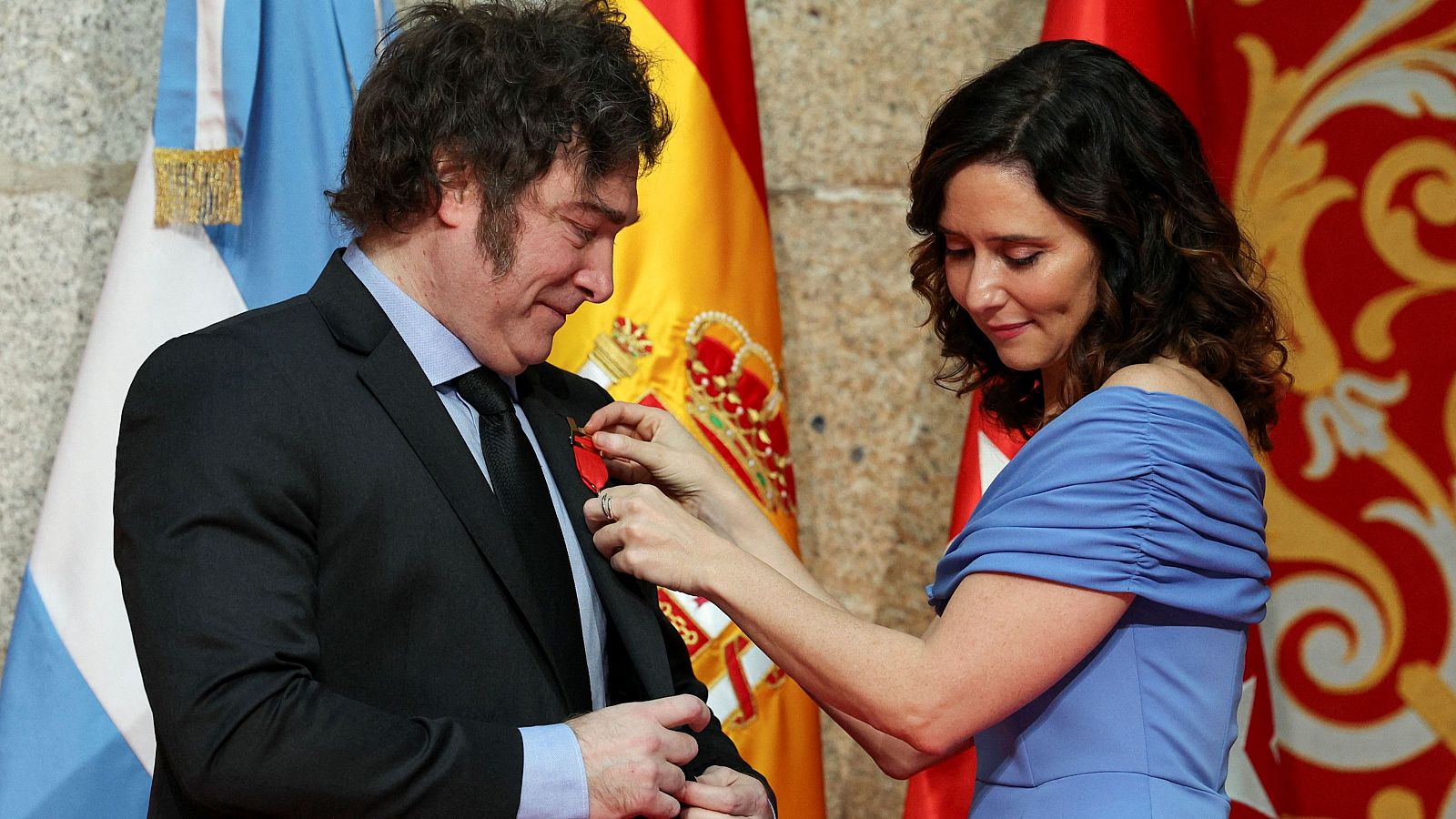 Ayuso concede a Milei la Medalla de Madrid