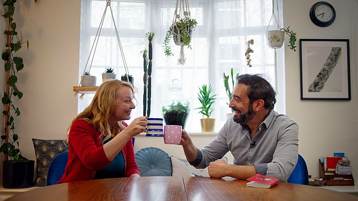 El cazador de cerebros - Nuevos amores