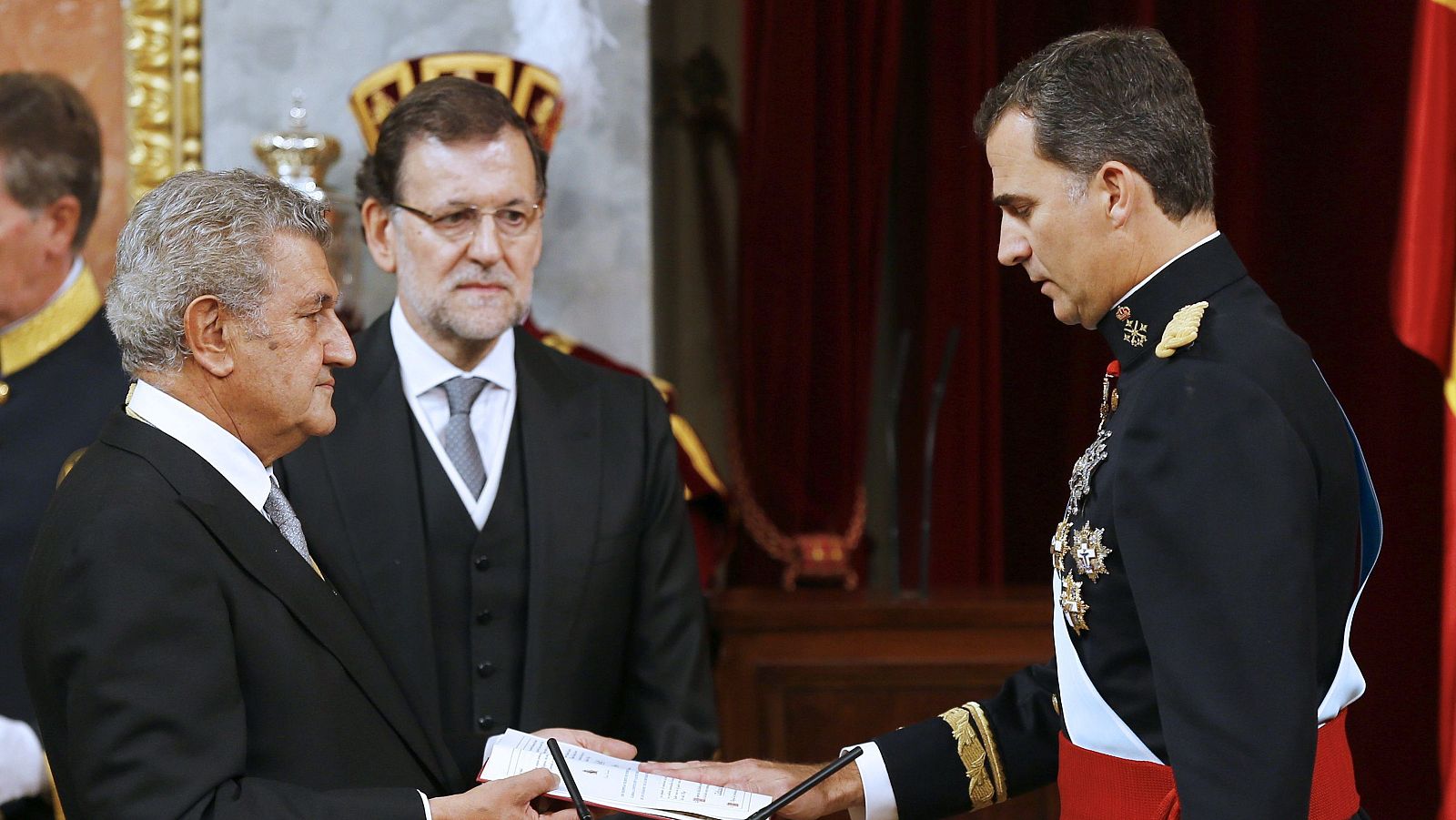 Posada rememora su papel en la proclamación de Felipe VI diez años después - Parlamento | Ver