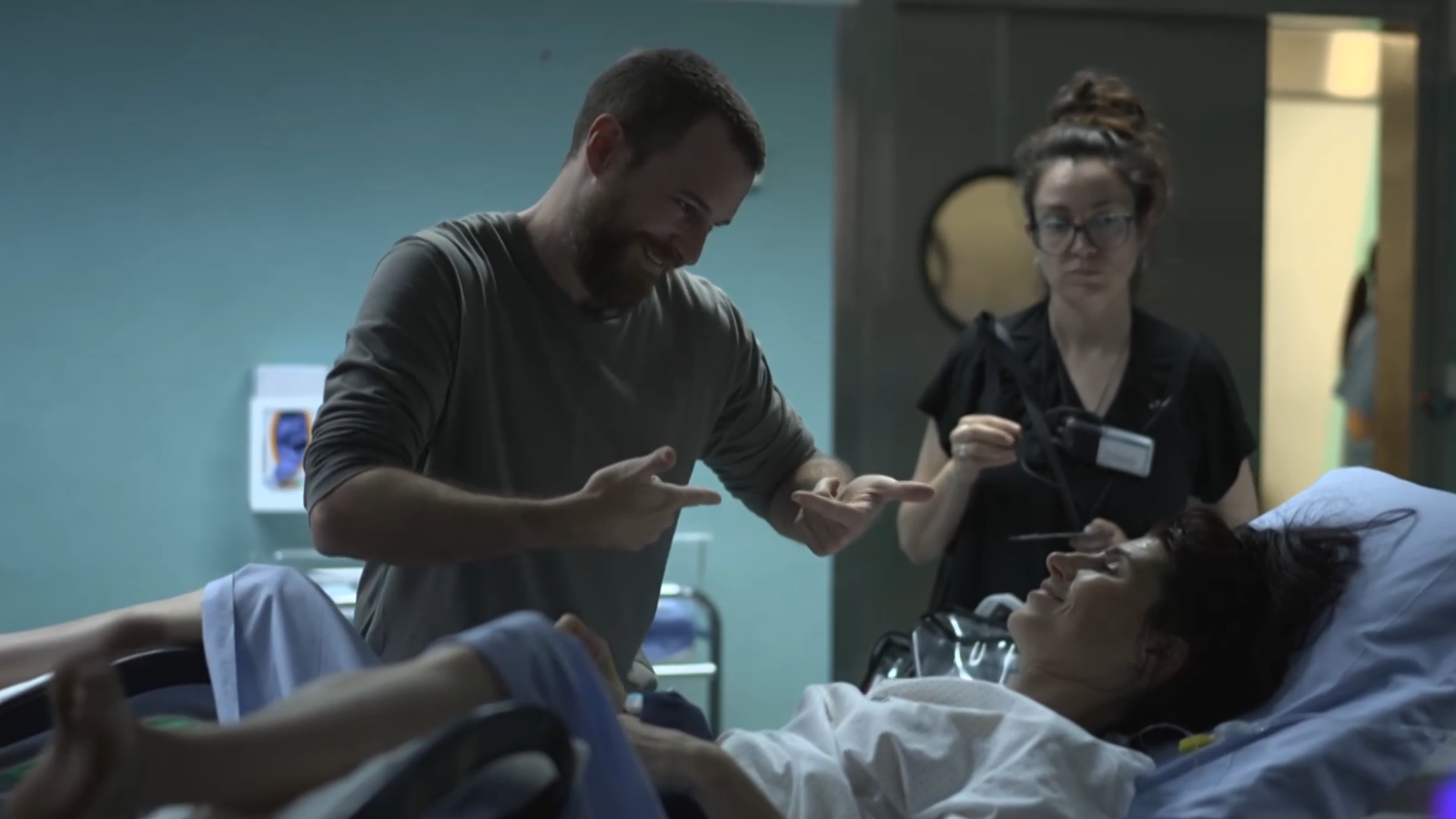 'Sorda', las dificultades de una joven sorda a la hora de ser madre | Ver