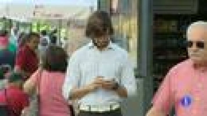 Telediario 1 - Nuevo descenso de líneas de móvil