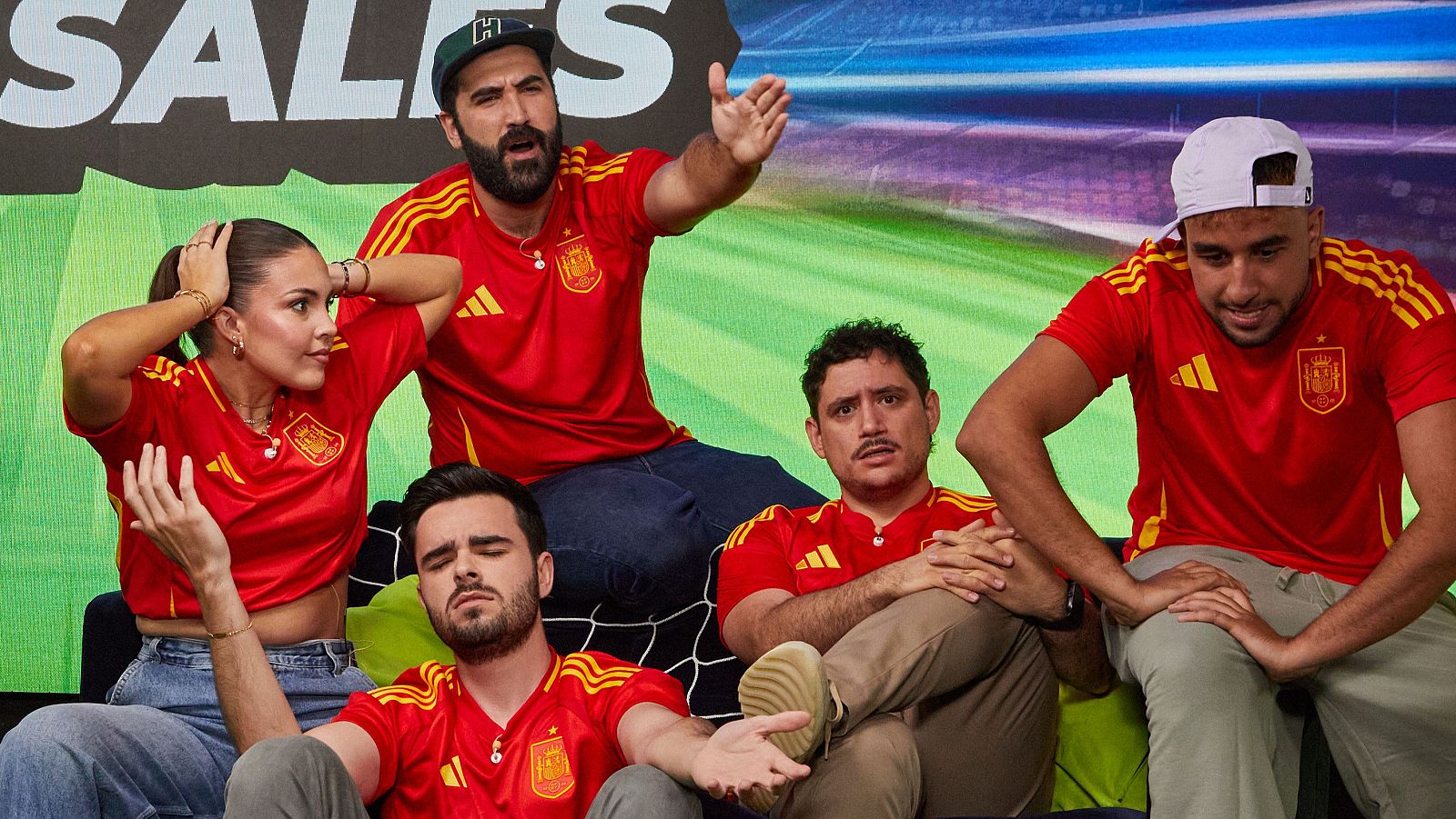 España ha jugado los octavos de final de la Eurocopa 2024 frente a Georgia. Darío, Lucia y Javi vivieron el partido de la Roja con Sr. Cheeto y Hamza