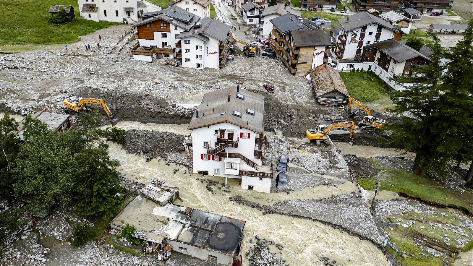 Fuertes tormentas azotan el noroeste de Italia y Suiza