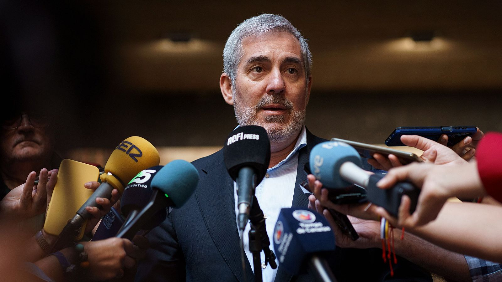 Canarias: Clavijo califica de "emergencia" la situación de 6.000 menores - La hora de La 1 | Ver