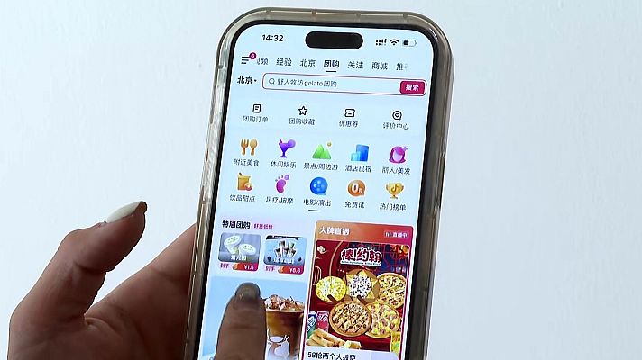 LAB RTVE - Douyin: la hermana de TikTok que solo se puede descargar en China