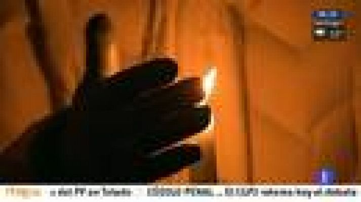 Telediario 1 - Obama estudia reforma armas