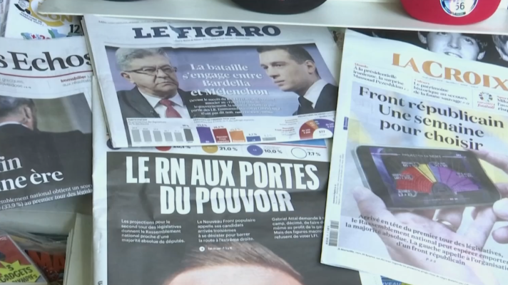 Telediario 2 - La izquierda y los macronistas franceses retiran candidaturas en favor mutuo para frenar a la ultraderecha