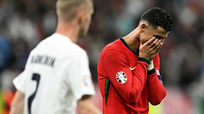 Uno de los momentos de la Eurocopa: Cristiano Ronaldo llorando tras el penalti parado por Oblak