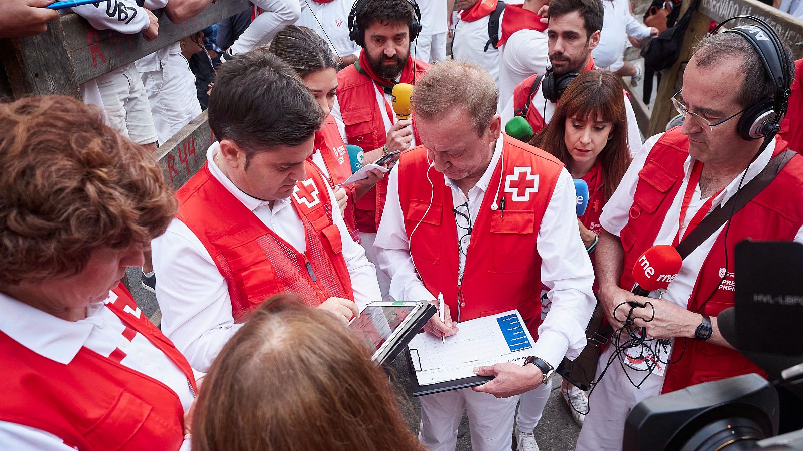 Sanfermines 2024: Voluntarios de Cruz Roja para las fiestas